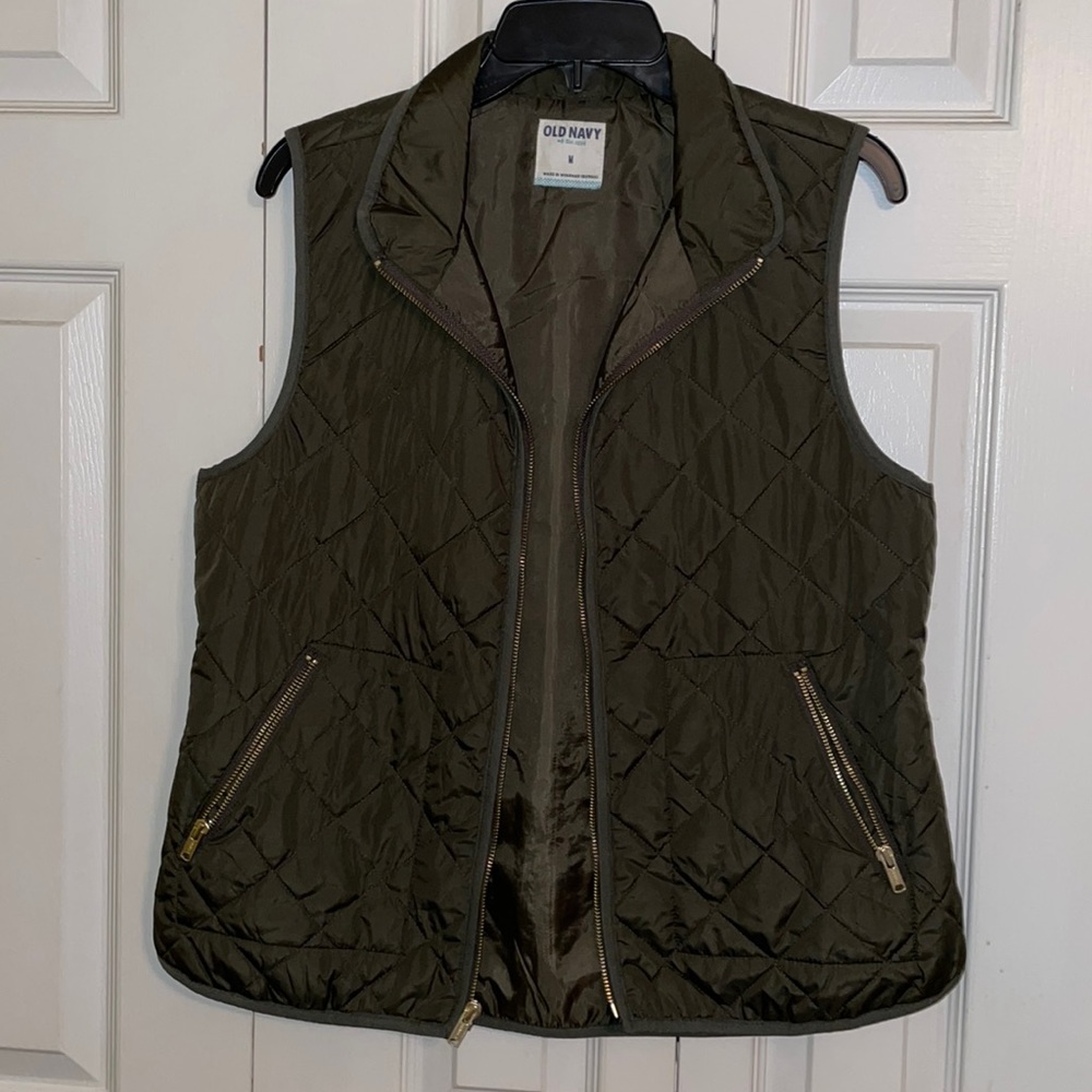 Olive green quilted lightweight vest